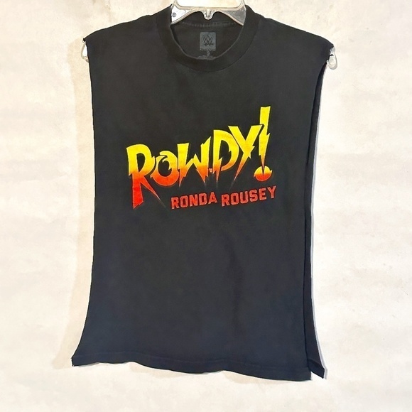 Vintage WWE UFC Rowdy Ronda Rousey Poncho Style Sleeveless T Shirt Tee Top - Picture 1 of 9